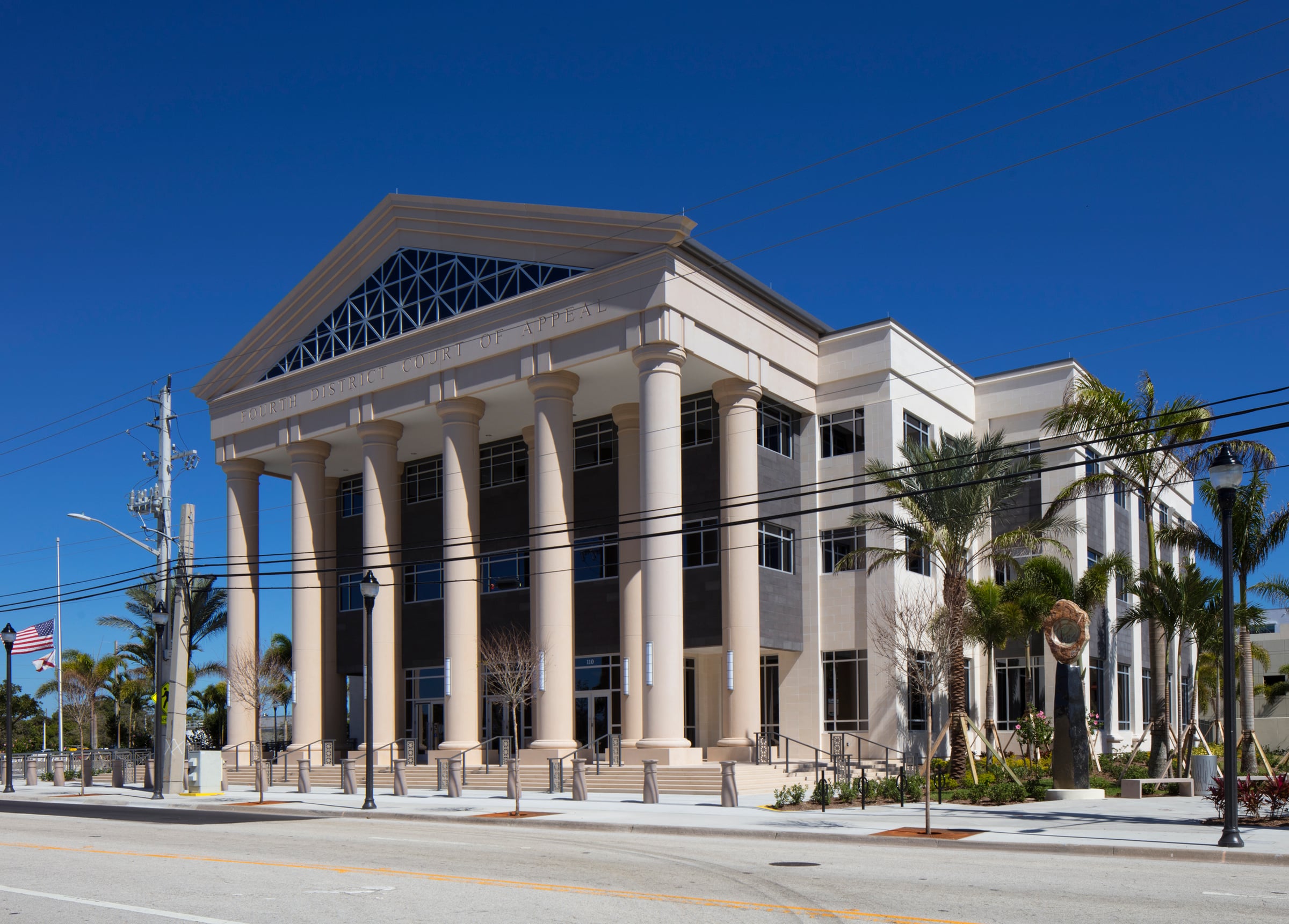 4th District Courthouse — photo 1