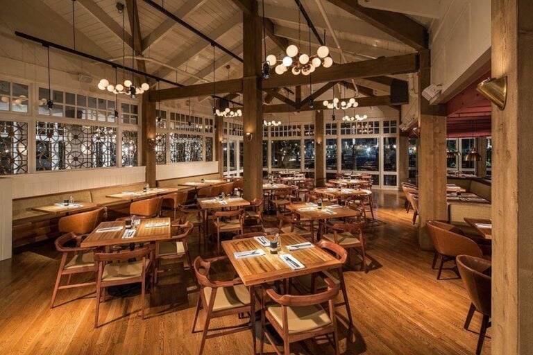 Boatyard Restaurant — photo 9